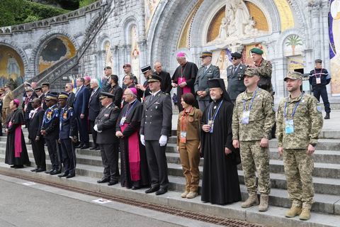 Українські військовослужбовці взяли участь у 63-ому Міжнародному військовому паломництві до Люрду (Франція)