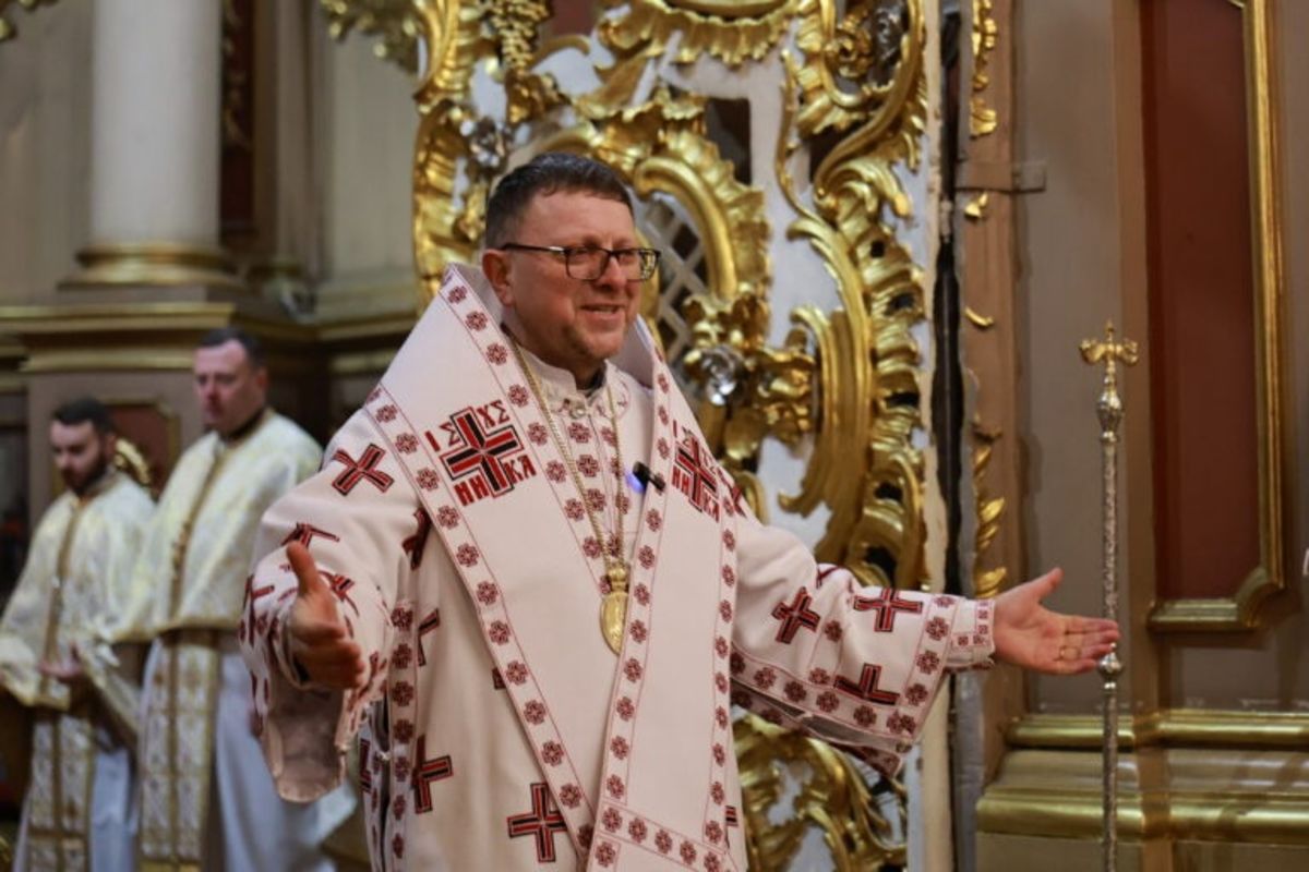 Бог приймає грішника без умов і докорів: проповідь єпископа Володимира Груци у неділю про блудного сина