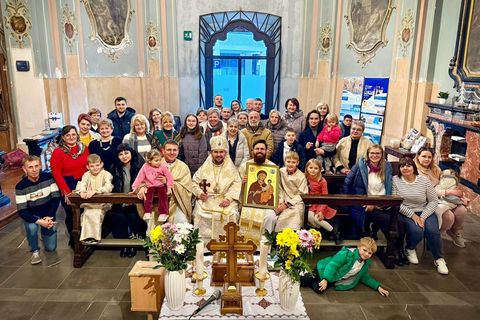 Італійський іконописець написав ікону Пресвятої Богородиці для катедрального собору у Донецьку