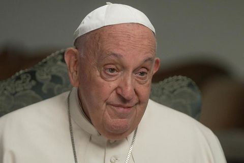 «Коли дитина розучилася усміхатися — це дуже серйозно», — Папа Франциск про українських дітей