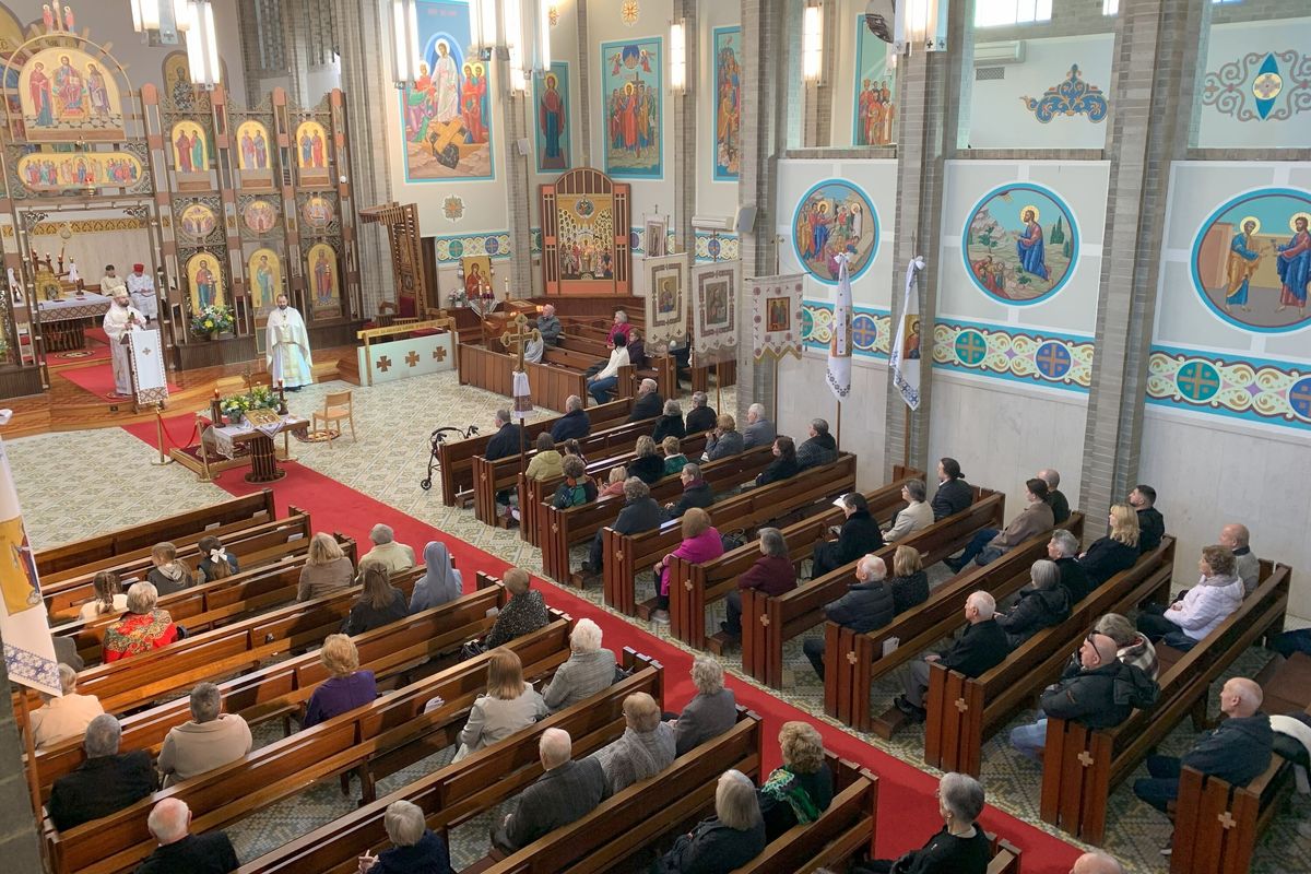 Візит із Донеччини до Австралії: владика Максим Рябуха говорить про віру, війну і надію