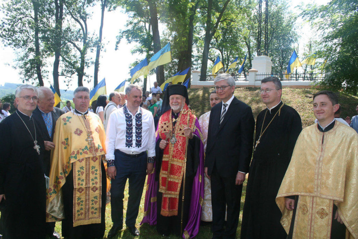 Владика Михаїл Колтун очолив молитовне вшанування пам'яті воїнів УНР у Польщі