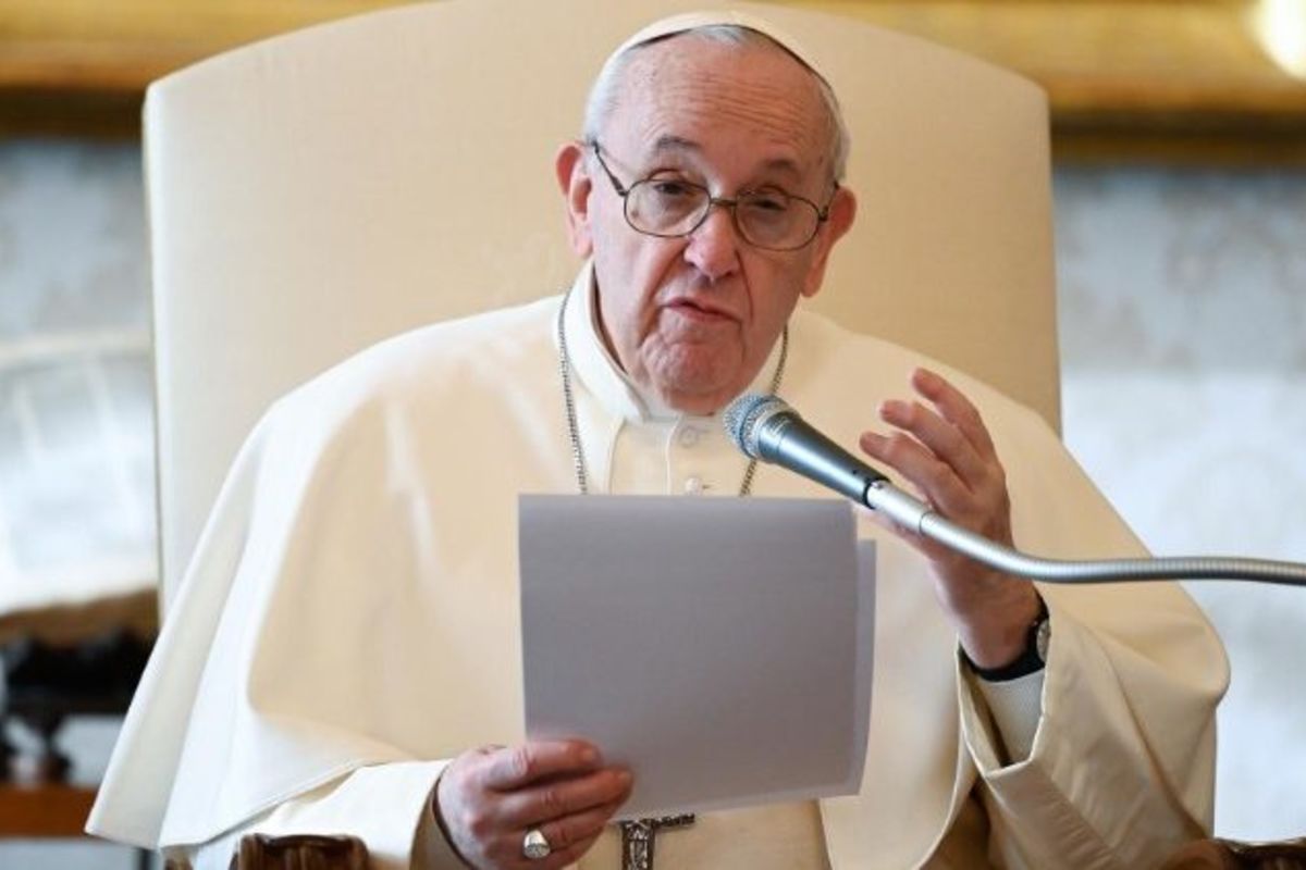 Папа Франциск: Прославляймо Бога, вірного Приятеля, любов Якого не маліє