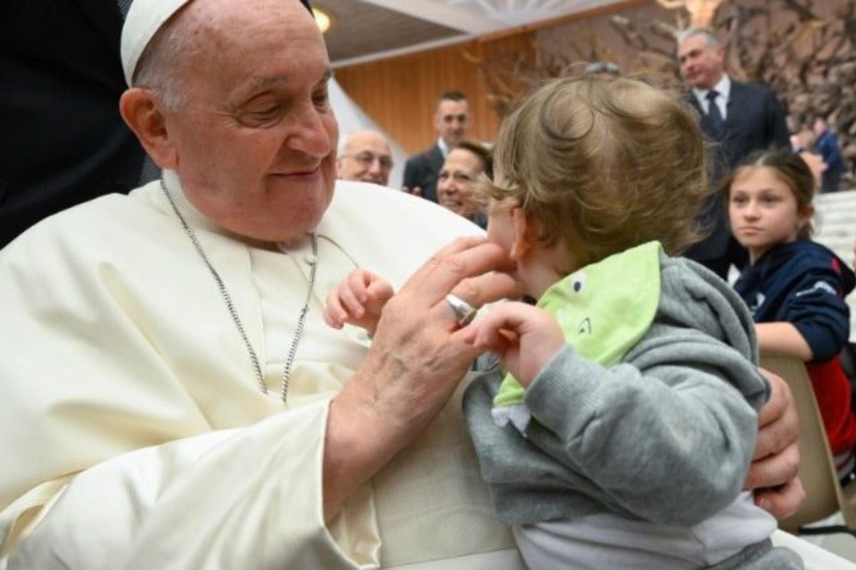 Папа Франциск: парафія — це благословенне місце, куди приходять у пошуках любові