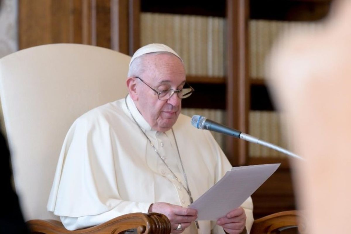 Папа Франциск: Наслідуймо Небесну Матір у молитві та відкритості серця на Бога
