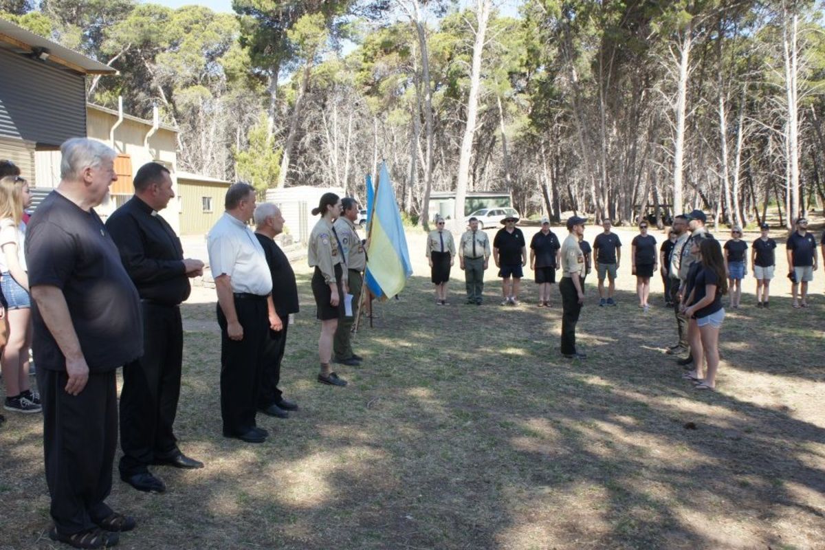 Владика Петро Стасюк провів ряд дискусій із молоддю на СУМівському таборі в Аделаїді (Австралія)