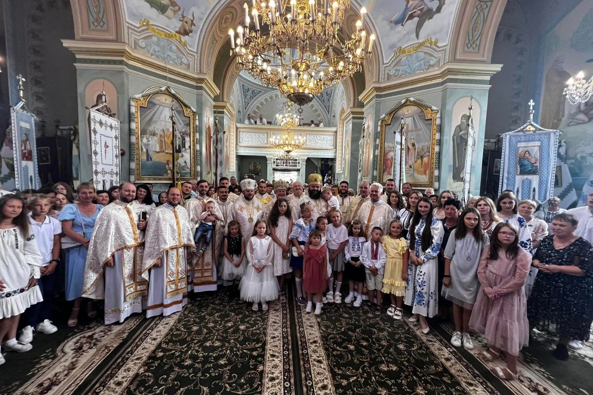 У рідному селі владики Петра Лози відзначили храмовий празник та рукоположили нового священника