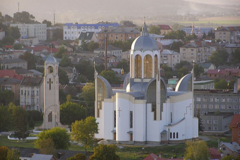 Катедральний собор Святих верховних апостолів Петра і Павла м. Чортків