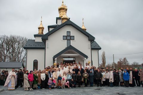 Владика Йосафат Мощич освятив новозбудований храм у м. Сокиряни на Буковині