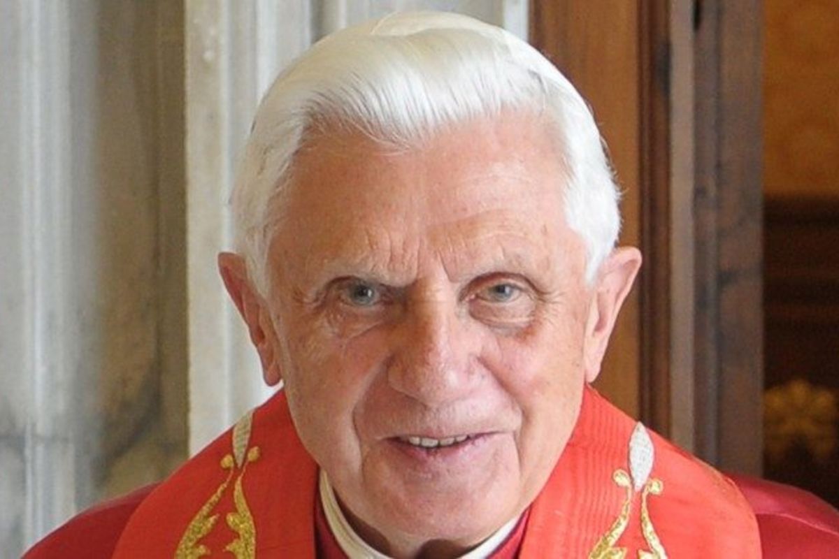 Шістнадцять років тому кардинала Ратцінґера було обрано Папою