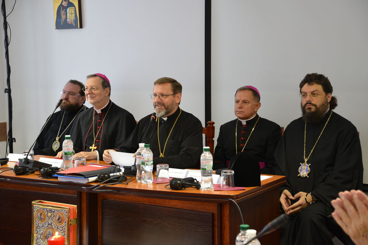 Представники РКЦ в Україні, УПЦ (МП) та УПЦ КП привітали Синод Єпископів УГКЦ з початком роботи