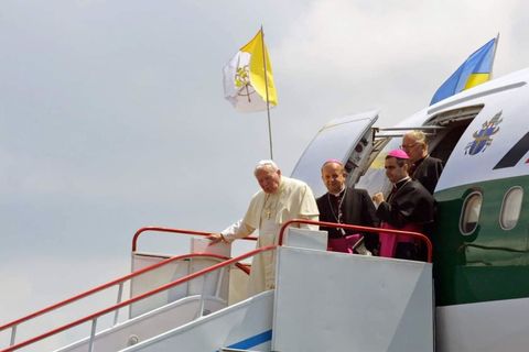 Двадцять два роки тому Україну відвідав папа Іван Павло ІІ