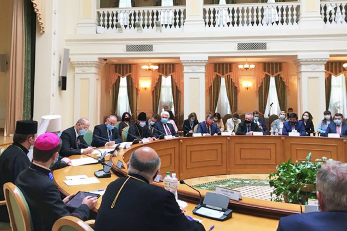 Всеукраїнська Рада Церков і Прем’єр-міністр домовилися опрацювати ключові позиції для взаємодії під час адаптивного карантину
