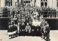 21 травня 1961 р. – владика Володимир з українською спільнотою м. Ліль
