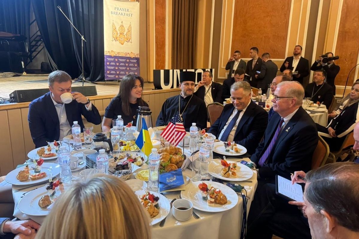 Єпископ Михаїл Бубній взяв участь у Молитовному сніданку в Одесі за участю сенаторів США та європейських дипломатів