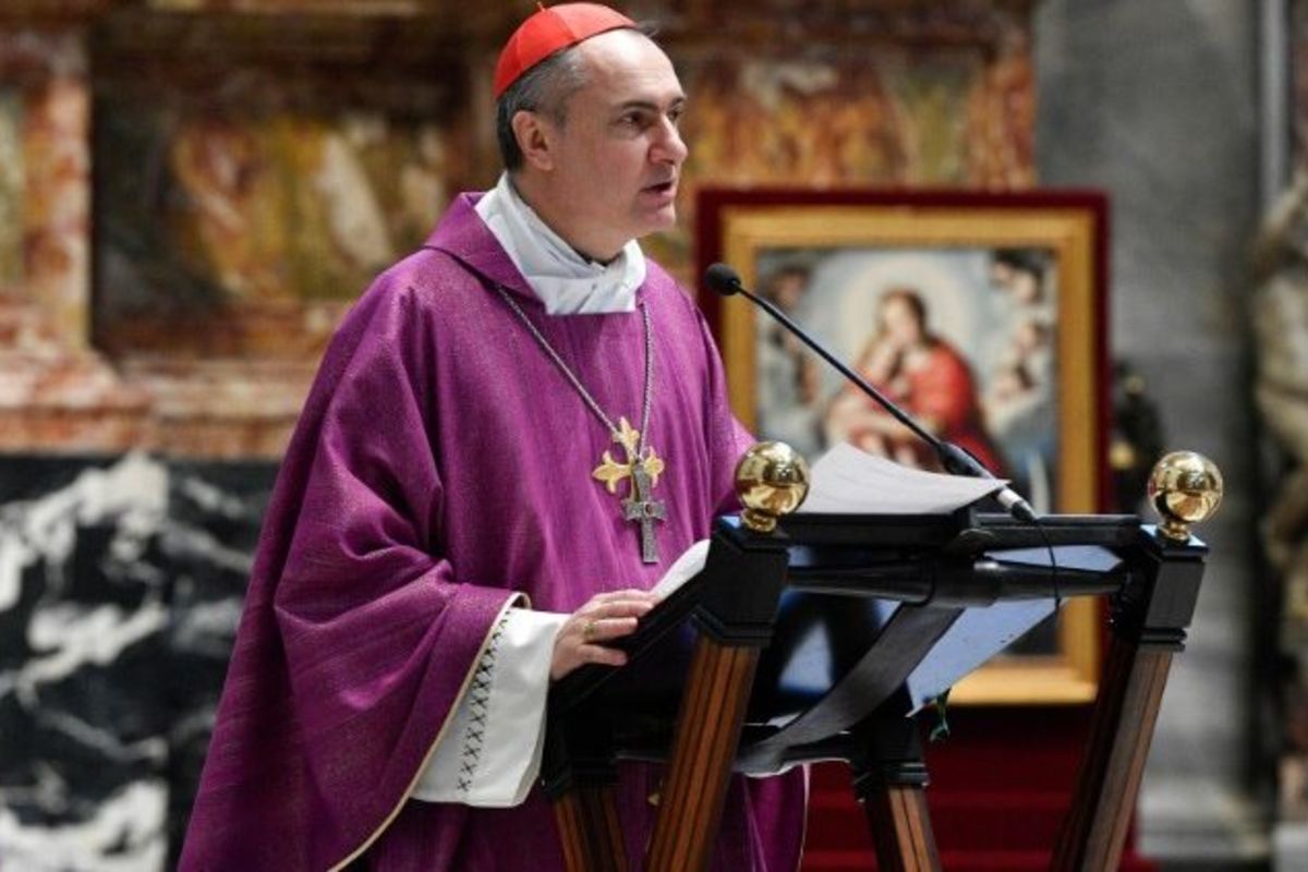 Кардинал Ґамбетті медіа-спільноті Ватикану: прагнути передавати істину