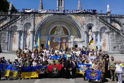 Українські військовослужбовці здійснили паломництво до Люрда