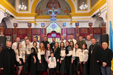 Громади Паризької єпархії Святого Володимира чисельно долучилися до молитви за Україну у 4-ту річницю повномасштабного вторгнення