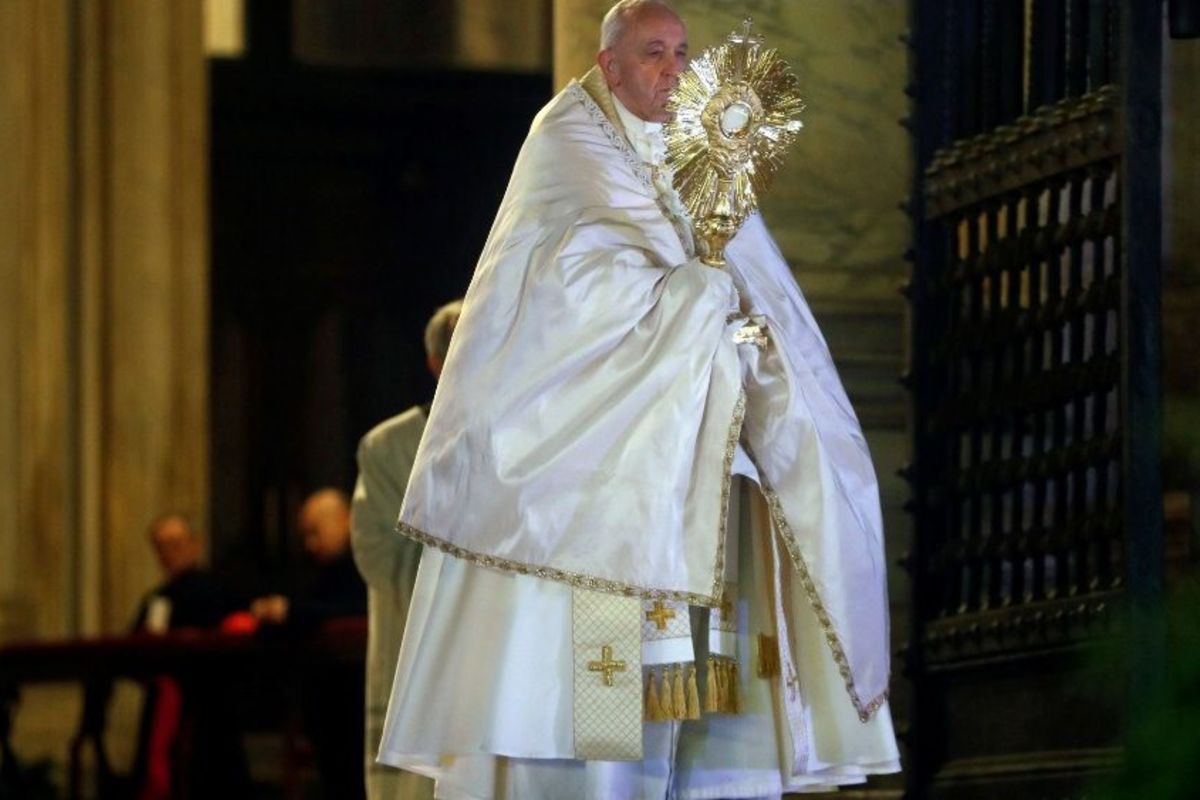 Ватикан: Папа уділив надзвичайне благословення «Urbi et Orbi»