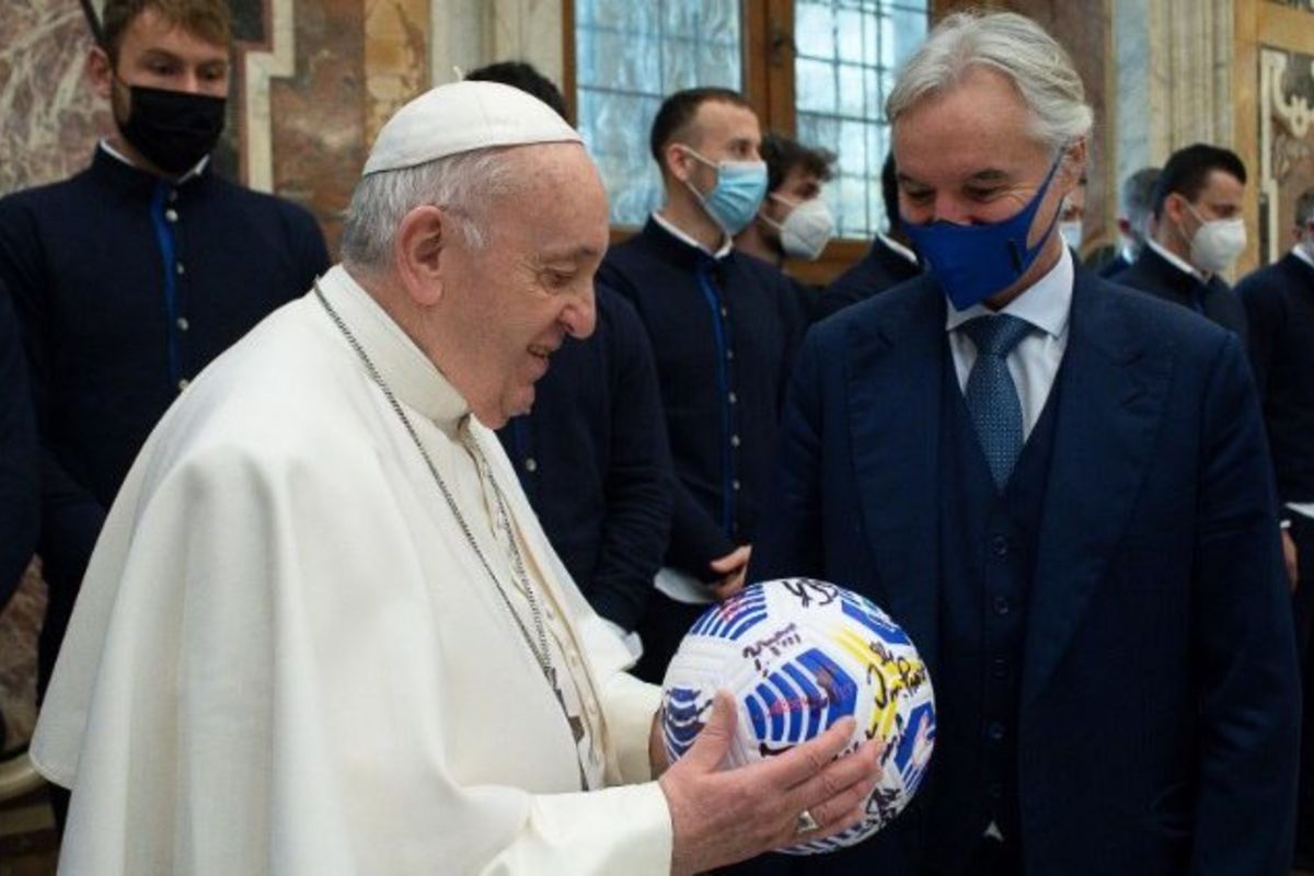 Папа про футбол: здатність побачити брата у суперникові