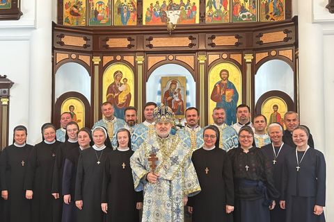 «Вона як Мати обов’язково вислухає, допоможе, захистить»: владика Йосиф Мілян у свято Покрови