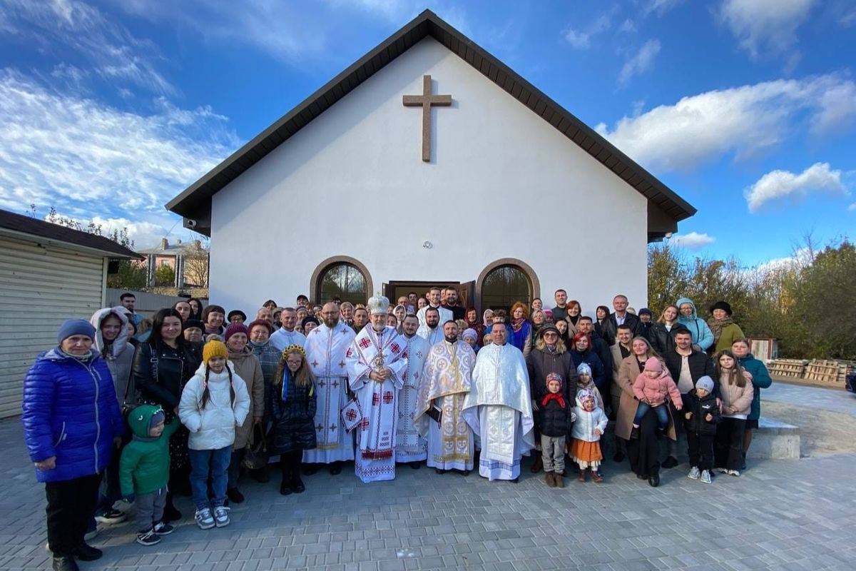 Єпископ Йосиф Мілян здійснив Чин освячення нового храму УГКЦ в Чернігові