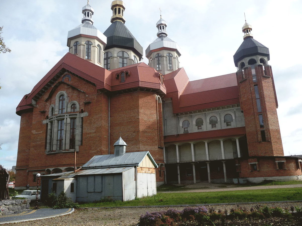 Прокатедральний храм Покрову Пресвятої Богородиці, м. Самбір