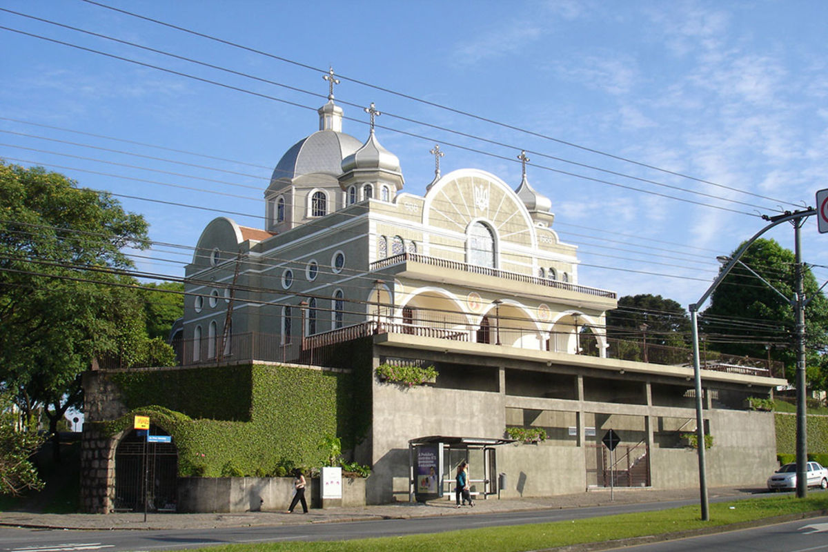 Архикатедральний храм Святого Івана Хрестителя у м. Куритиба, Бразилія.