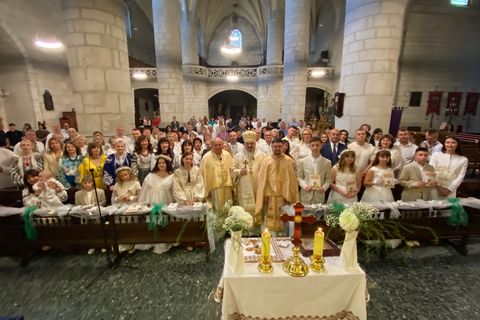 Єпископ Андрій Хімʼяк очолив святкування 20-річчя української парафії у Вікторії-Гастейс