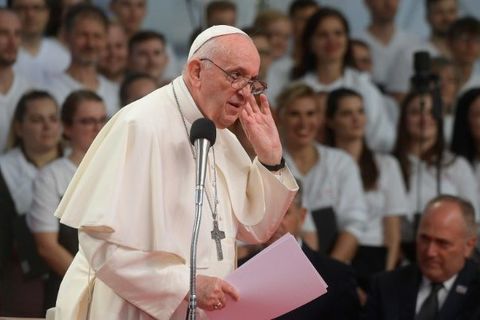 «Устань! Настановляю тебе свідком того, що ти бачив». Послання Папи на СДМ2021