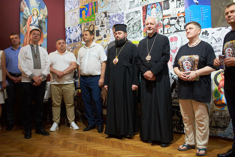 Митрополит Володимир Війтишин взяв участь у відкритті мистецького проєкту «Бог між нами! Переможемо разом!»