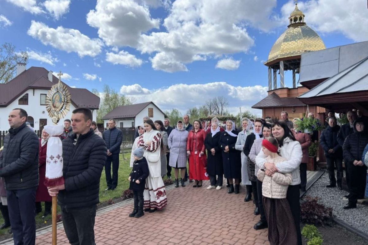 У Батятичах на Львівщині посвяченням дзвіниці відсвяткували 305-річчя храму
