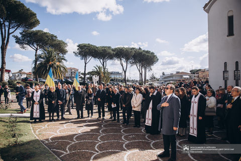 Представники Дипломатичного корпусу при Апостольській Столиці обʼднались у молитві за Україну