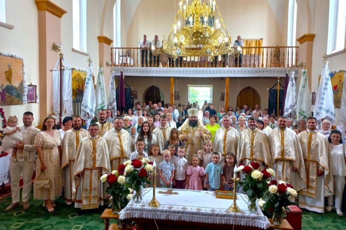 Єпископ Петро Лоза посвятив новий престіл у с. Підгір’я на Львівщині 