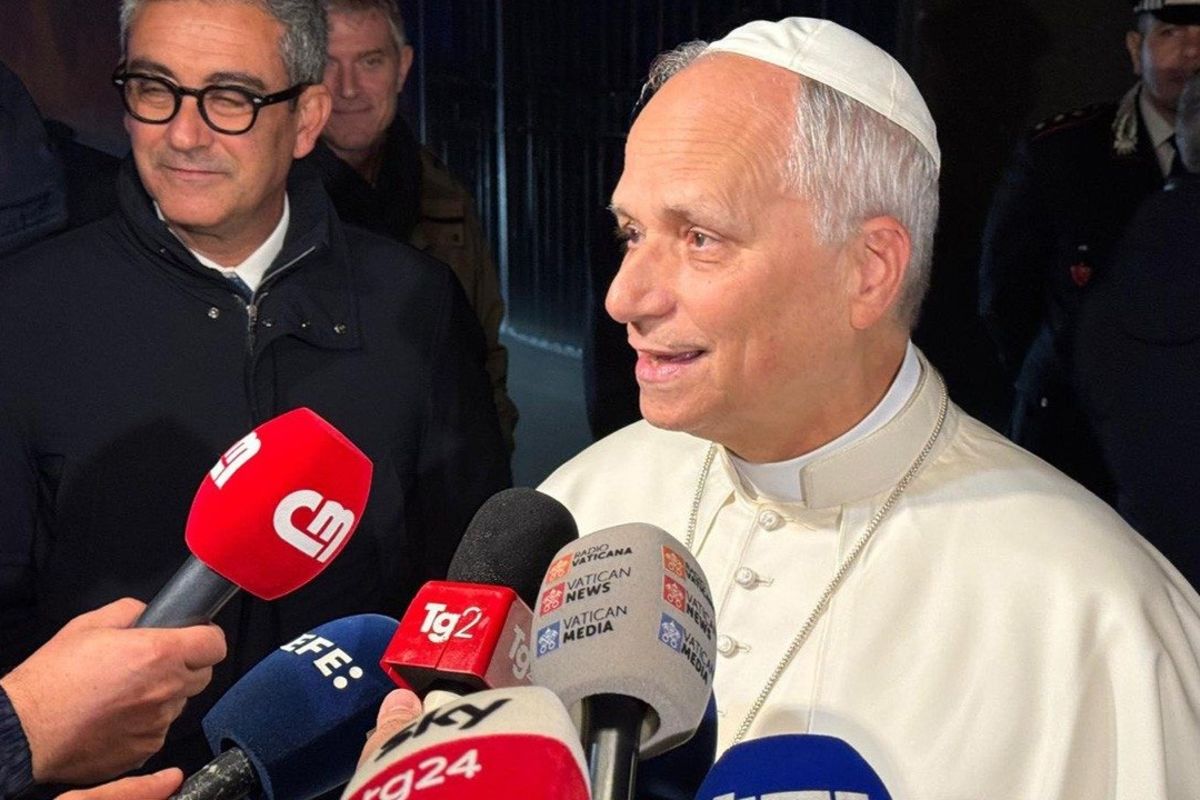 Папа: потрібно зупинити вогонь, щодо територій — Конституція України чітка