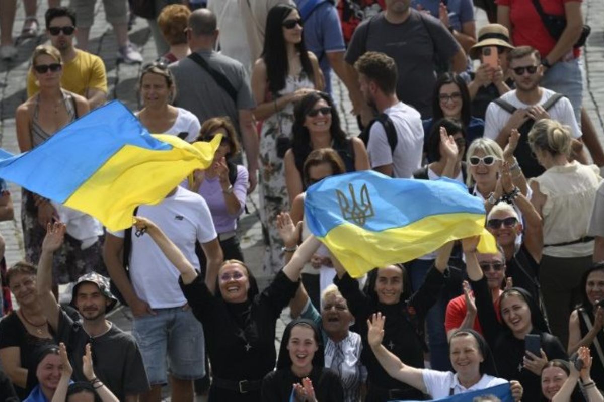 Вітаючи українських черниць, Папа закликав і далі молитися за Україну