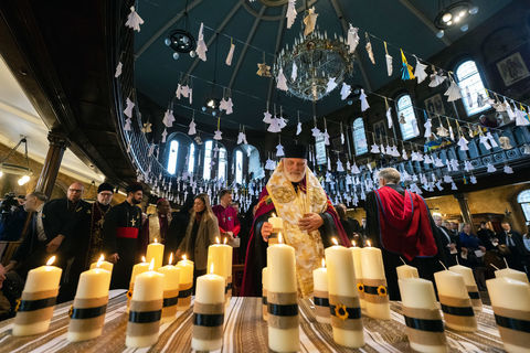 Британські лідери помолилися за мир в Україні у катедральному соборі Пресвятої Родини в Лондоні