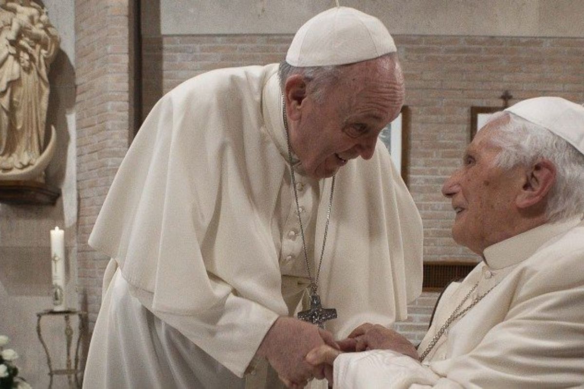 Папа Франциск привітав свого попередника з 70-річчям священства