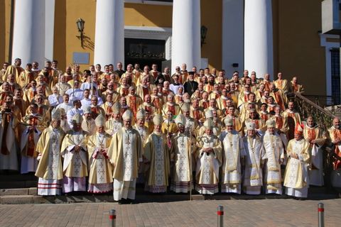 Глава УГКЦ привітав владику Сергія Кіппу з єпископською хіротонією