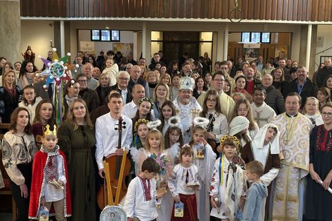 Єпископ Богдан Дзюрах вперше відвідав українську громаду у м. Дармштадт