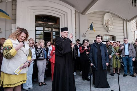 1300 учасників і 30 майстрів: у Львові встановили писанковий рекорд України