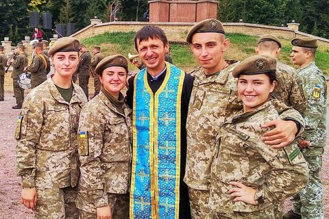 «Все буде набагато краще, ніж ми собі уявляємо», — військовий капелан Михайло Білецький про духовність під час війни