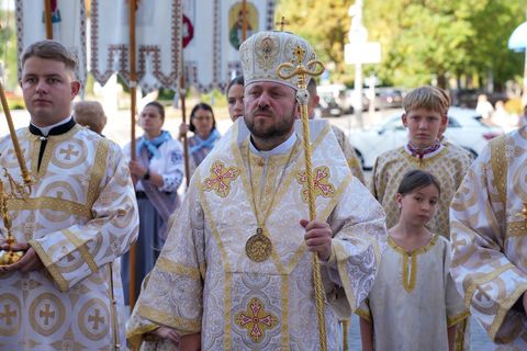 «Не втрачаймо довіри до Бога»: кардинал Миколай Бичок молився у рідному Тернополі та закликав зміцнювати віру