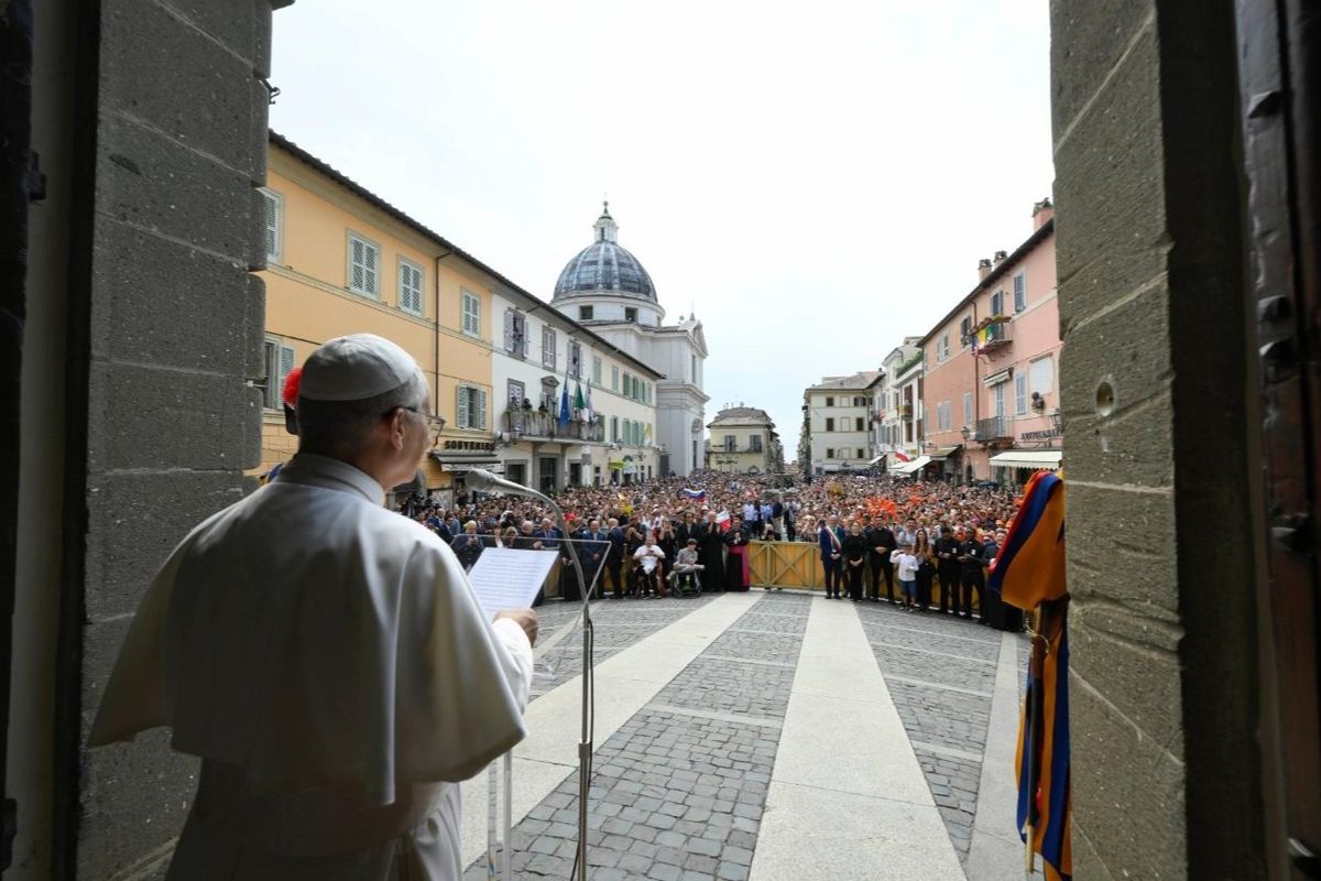 Папа: Марії, взятій на небо, ввіряймо нашу молитву за мир