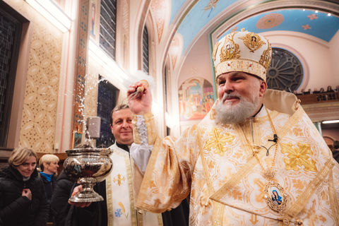 «Моліться за мене, щоб я був добрим і святим єпископом»: у Вінніпезі відбулася архиєрейська хіротонія владики Михайла Квятковського