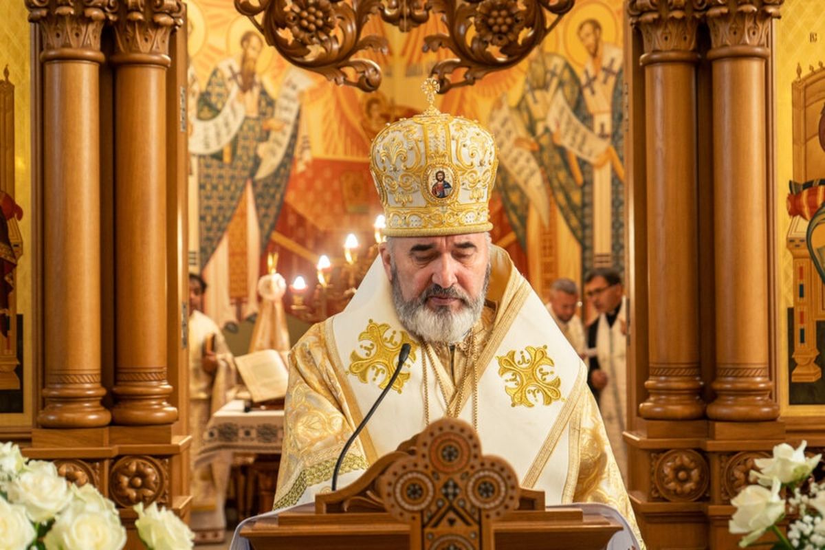 «Життя коротке. Не відкладаймо любов на завтра», — єпископ Василь Івасюк