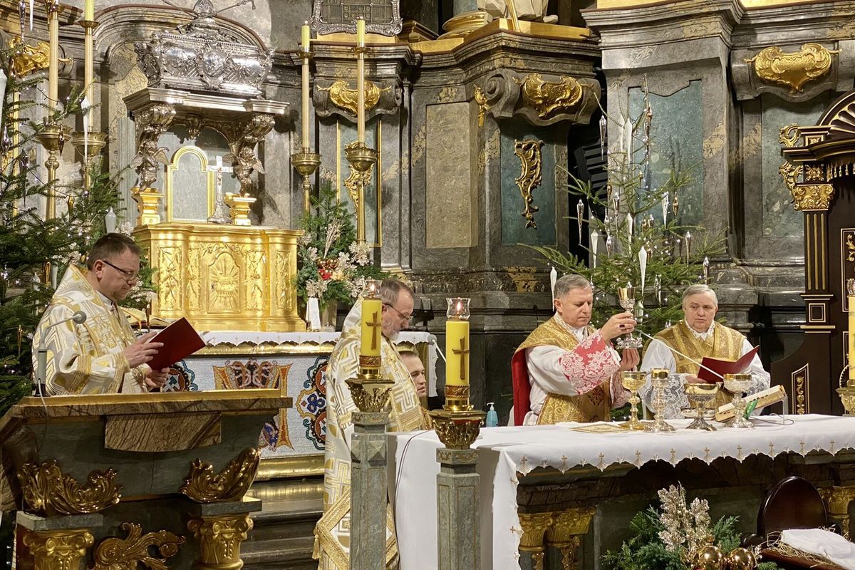 Львівські архиєреї взяли участь у різдвяній Месі