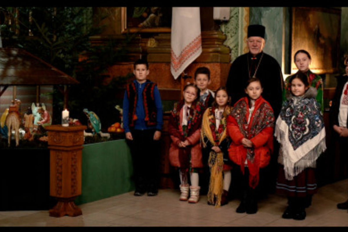 Митрополит Володимир Війтишин привітав із Різдвом Христовим у колі найменших діточок