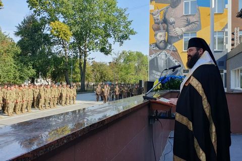 Владика Петро Лоза благословив ліцеїстів Військового ліцею НАСВ імені гетьмана Петра Сагайдачного у Червонограді