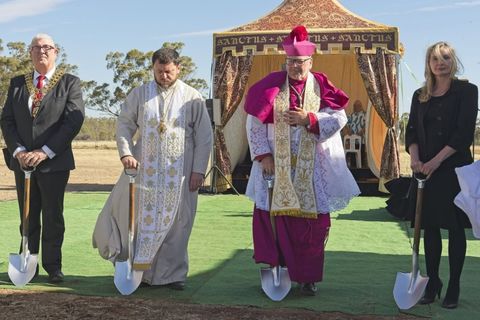 Єпископ Микола Бичок взяв участь в освяченні ділянки під будівництво кармелітського монастиря в Австралії